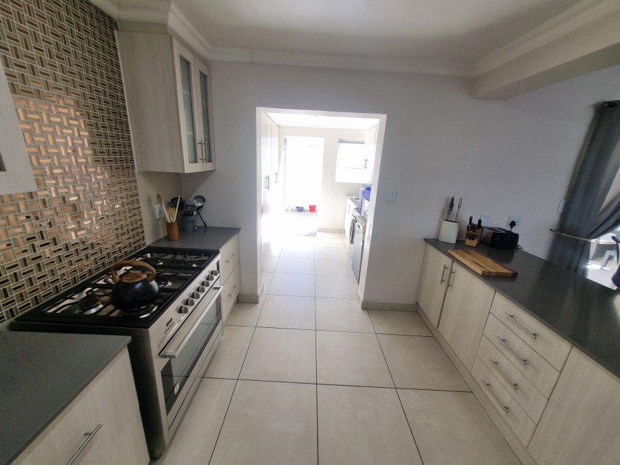 5 Bedroom Property for Sale in Laguna Western Cape